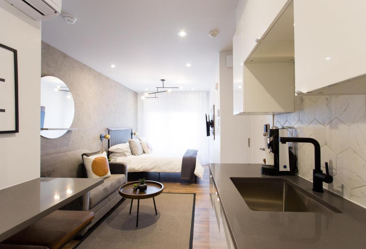 Blue Oasis Studio With Full Kitchen And Bath By Den Stays Montreal Exterior photo